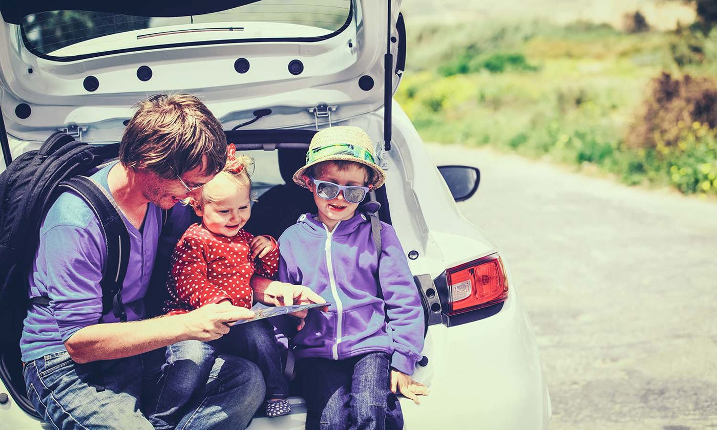Dad travelling with children
